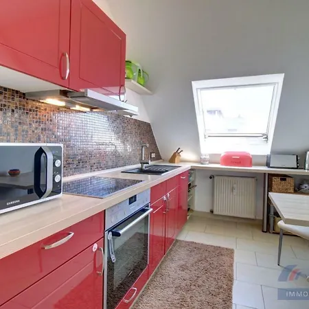 Wohnen Im Exklusiven Dichterviertel 112 Qm Lägenhet *
